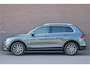 Volkswagen Tiguan 1.4 TSI DSG Comfortline, Carplay, Stoelverwarming, Trekhaak, Adaptive Cruise, Navigatie, PDC, Lane Assist.
