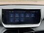 Peugeot 208 1.2 Turbo 100 PK Allure | Slechts 18.000 KM gereden | Navigatie via Telefoon | Camera | Stoelverwarming | Parkeersensoren | LED Verlichting | Cruise Control | Climate Control | Half Lederen Bekleding | 16"Lichtmetalen Velgen |