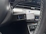 Hyundai Kona 1.6 GDI HEV Comfort Smart | Stuur-/ Stoelverwarming | Navigatie | Achteruitrijcamera | Parkeersensoren voor en achter | Apple Carplay/ Android Auto | dodehoek detectie |