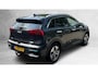 Kia Niro EV E-Niro Edition 64 kWh (NL-auto, 1e Eig, Navi, Carplay, StoelV, Camera, PDC V+A, Lane Assist, Etc)