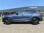 Volvo XC60 T8 455PK Plug-in hybrid AWD Plus Black Edition | Facelift | Trekhaak | Blis | Luchtvering | Pano | ACC | 360 Camera | HUD | H&K | Elektr. stoelen |