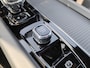 Volvo XC60 T8 455PK Plug-in hybrid AWD Plus Black Edition | Facelift | Trekhaak | Blis | Luchtvering | Pano | ACC | 360 Camera | HUD | H&K | Elektr. stoelen |