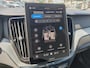 Volvo XC60 T8 455PK Plug-in hybrid AWD Plus Black Edition | Facelift | Trekhaak | Blis | Luchtvering | Pano | ACC | 360 Camera | HUD | H&K | Elektr. stoelen |