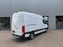 Mercedes-Benz eSprinter 320 L2 Pro 81kWh Winterpakket DC snelladen 115kW Mbux Spiegelpakket Cruisecontrol Airco Standverwarming