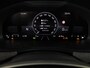 Skoda Scala 1.0 TSI Edition DSG | Stoel- en stuurverwarming | Travel Assist | Draadloos laden | 16 inch lichtmetalen velgen |