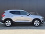 Volvo XC40 1.5 T3 Momentum Pro Panorama dak / Elek. kofferbak / DAB / Camera / cruise control /