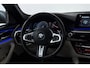 BMW 5-Serie Touring 530i High Executive (PANORAMADAK, SFEERVERLICHTING, ELEKTR STOELEN, STOEL/STUUR VERWARMING, CAMERA)