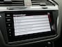Volkswagen Tiguan 1.4 TSI eHybrid R-Line PHEV 245pk Dealer O.H | Adaptive Cruise | Head Up | Camera | IQ Light | Sportstoelen Verwarmd | Apple Carplay | Keyless | BLIS | Navigatie | Virtual | DAB | 19"L.M | Plug In Hybrid |