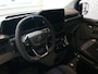 Ford E-Transit Cust. 320 L2H1 MS-RT 65 kWh DC | UNIEK! | €5.000,00 KORTING!! | DEMO | DIRECT UIT VOORRAAD ! | MS-RT BLUE |