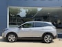 Peugeot 3008 1.6 HYbrid 180 PK Allure Pack Business | Automaat | Plug-In Hybride tot 50 KM Elektrisch | Navigatie | LED Verlichting | Climate Control | Dode Hoek Detectie | Adaptieve Cruise Control | Camera | Parkeersensoren V+A | 18" Lichtmetalen Velgen | Hoge Zitpositie | Apple Carplay & Android Auto | Keyless Entry |