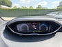 Peugeot 3008 1.6 HYbrid 180 PK Allure Pack Business | Automaat | Plug-In Hybride tot 50 KM Elektrisch | Navigatie | LED Verlichting | Climate Control | Dode Hoek Detectie | Adaptieve Cruise Control | Camera | Parkeersensoren V+A | 18" Lichtmetalen Velgen | Hoge Zitpositie | Apple Carplay & Android Auto | Keyless Entry |