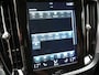 Volvo V60 T6 Recharge AWD Inscription PHEV 340pk Dealer O.H | Trekhaak Af Fabriek | Camera | Harman / Kardon | Lederen Sportstoelen Verwarmd | Cruise Control | Apple Carplay | Stuurverwarming | Keyless | Virtual | Navigatie | DAB | 18"L.M |