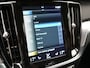 Volvo V60 T6 Recharge AWD Inscription PHEV 340pk Dealer O.H | Trekhaak Af Fabriek | Camera | Harman / Kardon | Lederen Sportstoelen Verwarmd | Cruise Control | Apple Carplay | Stuurverwarming | Keyless | Virtual | Navigatie | DAB | 18"L.M |