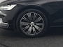 Volvo V60 T6 Recharge AWD Inscription PHEV 340pk Dealer O.H | Trekhaak Af Fabriek | Camera | Harman / Kardon | Lederen Sportstoelen Verwarmd | Cruise Control | Apple Carplay | Stuurverwarming | Keyless | Virtual | Navigatie | DAB | 18"L.M |