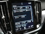Volvo V60 T6 Recharge AWD Inscription PHEV 340pk Dealer O.H | Trekhaak Af Fabriek | Camera | Harman / Kardon | Lederen Sportstoelen Verwarmd | Cruise Control | Apple Carplay | Stuurverwarming | Keyless | Virtual | Navigatie | DAB | 18"L.M |