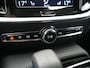 Volvo V60 T6 Recharge AWD Inscription PHEV 340pk Dealer O.H | Trekhaak Af Fabriek | Camera | Harman / Kardon | Lederen Sportstoelen Verwarmd | Cruise Control | Apple Carplay | Stuurverwarming | Keyless | Virtual | Navigatie | DAB | 18"L.M |