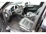 Volvo XC40 1.5 T3 Inscription LederenBekleding | LED Koplampen |Verwarmde Voorstoelen | Navigatiesysteem full map + hard disk | Rijstrooksensor Met Correctie | File Assistent | Achteruitrij Assistent| Dodehoekdetectie Met Correctie |