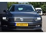 Volkswagen Passat Variant 1.8 TSI Highline DSG 180pk, Trekhaak, Adaptive cruise, Comfortstoelen, Massage, Carplay