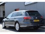 Volkswagen Passat Variant 1.8 TSI Highline DSG 180pk, Trekhaak, Adaptive cruise, Comfortstoelen, Massage, Carplay