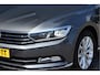 Volkswagen Passat Variant 1.8 TSI Highline DSG 180pk, Trekhaak, Adaptive cruise, Comfortstoelen, Massage, Carplay