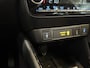 Toyota Yaris 1.5 Hybrid Executive | Parkeersensoren voor - en achter | Lederen bekleding |
