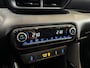 Toyota Yaris 1.5 Hybrid Executive | Parkeersensoren voor - en achter | Lederen bekleding |