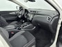 Nissan Qashqai 1.3 DIG-T N-Motion | Airco Automatisch | Around View Camera | Panoramadak | Stoel- Stuur- en Voorruitverwarming | All Seasonbanden | Keyless |