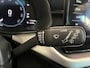 Skoda Kamiq 1.0 TSI DSG Clever Panoramadak Trekhaak Navigatie Apple Carplay Android Auto Camera Parkeerhulp Cruise Control Stoelverwarming Climate Control Lichtmetalen velgen