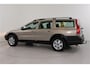 Volvo V70 Cross Country 2.4 T Geartr. Comf. | Blijvend Youngtimer | Cruise | Trekhaak | Lage stand |
