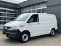 Volkswagen Transporter 2.0 TDI L1H1 Sortimo Kastinrichting Airco Cruise controle Telefoonverbinding 2-Persoons Apple carplay Euro 6 Dealer onderhouden