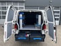 Volkswagen Transporter 2.0 TDI L1H1 Sortimo Kastinrichting Airco Cruise controle Telefoonverbinding 2-Persoons Apple carplay Euro 6 Dealer onderhouden