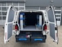 Volkswagen Transporter 2.0 TDI L1H1 Sortimo Kastinrichting Airco Cruise controle Telefoonverbinding 2-Persoons Apple carplay Euro 6 Dealer onderhouden