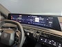 Peugeot E-3008 GT Avantage 210 73 kWh VOORRAAD ACTIE | 8 JAAR GARANTIE | | Achterstoelen verwarmd | Achteruitrijcamera | Cruise control adaptief met Stop&Go