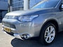 Mitsubishi Outlander 2.0 PHEV ( EXPORT ) Motorstoring ) Hybrid Airco Cruise controle Trekhaak 1500kg trekgewicht Leder Achterruitrijcamera Parkeersensoren voor en achter Telefoonverbinding Navigatiesysteem Oplaadkabel Stu