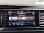 Volkswagen Transporter T6.1 2.0 TDI L2H1 200 pk DC 4 Motion Highline Bulli 2x elektrische schuifdeuren en achterklep 4x4 Leder Two-tone kleur Airco Cruise controle Trekhaak 2500kg Dealer onderhouden Vol!! Dubbele cabine 4WD BPM VRIJ