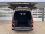 Volkswagen Transporter T6.1 2.0 TDI L2H1 200 pk DC 4 Motion Highline Bulli 2x elektrische schuifdeuren en achterklep 4x4 Leder Two-tone kleur Airco Cruise controle Trekhaak 2500kg Dealer onderhouden Vol!! Dubbele cabine 4WD BPM VRIJ