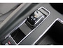 Skoda Enyaq iV 60 / Navigatie / LED / Parkeersensoren / LM 19 inch / Leder-/stof bekleding / APP