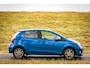 Toyota Yaris 1.3 VVT-i Dynamic Bi-Tone | Pano | LM Velgen