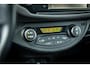 Toyota Yaris 1.3 VVT-i Dynamic Bi-Tone | Pano | LM Velgen