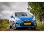 Toyota Yaris 1.3 VVT-i Dynamic Bi-Tone | Pano | LM Velgen