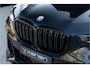 BMW X5 xDrive50e LCI M-sport Pro Massage Stoelvent. Luchtvering Pano Head Up 360 Kristal HarmanK Trekhaak
