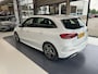 Mercedes-Benz B-klasse 180 Business Solution AMG | Panoramadak | Apple Carplay/Android Auto |
