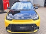 Toyota Aygo X Hybrid 115 GR Sport NIEUW IN DE SHOWROOM DIRECT LEVERBAAR 18'' LM-VELGEN PDC STOELVERWARMING AD-CRUISE