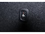 Volvo XC40 T5 Recharge R-Design Schuifdak - Verwarmbare voorstoelen - Verwarmbaar stuur - Intellisafe Assist - Intellisafe Surround - 360 Camera - Getint glas - Parkeersensoren v/a - Semi elektrisch wegklapbare trekhaak - Harman Kardon Audio - 19'' LMV