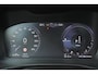 Volvo XC40 T5 Recharge R-Design Schuifdak - Verwarmbare voorstoelen - Verwarmbaar stuur - Intellisafe Assist - Intellisafe Surround - 360 Camera - Getint glas - Parkeersensoren v/a - Semi elektrisch wegklapbare trekhaak - Harman Kardon Audio - 19'' LMV