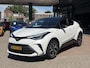 Toyota C-HR / C-HR+ 1.8 Hybrid Bi-Tone AFNEEMBARE TREKHAAK | DODE HOEK DETECTIE | FULL LED PAKKET | LEDER | CAMERA | NAVAIGATIE | STOEL VERWARMING | AIRCO/ ECC | CRUISECONTROL | PARKEERSENSOREN | LANE ASSISTENT | DAB | KEY LESS ENTRY/GO |