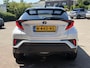 Toyota C-HR / C-HR+ 1.8 Hybrid Bi-Tone AFNEEMBARE TREKHAAK | DODE HOEK DETECTIE | FULL LED PAKKET | LEDER | CAMERA | NAVAIGATIE | STOEL VERWARMING | AIRCO/ ECC | CRUISECONTROL | PARKEERSENSOREN | LANE ASSISTENT | DAB | KEY LESS ENTRY/GO |