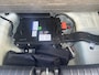 Kia Stonic 1.0 T-GDi MHEV DynamicLine 6-bak 112PK | Trekhaak | Luxe Stof | Glans Exterieur | Achteruitrijcamera + Sensor Achter | Airco | Adaptieve Cruise Control | Start/Stop | ESP | AEB | ASR | ABS | Rijstrook correctie | Bluetooth | LED | 15" LMV
