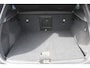 Volvo XC40 1.5 T4 Recharge R-Design Expression | Incl. 12 maanden garantie | Trekhaak | H&K audio | Schuif/kantel dak | Stoelverwarming | Stuurverwarming | Dodehoek detectie | Cruise control | Climate control | 21" velgen | Apple carplay/Android auto | Navigatie | Airco