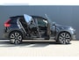 Volvo XC40 1.5 T4 Recharge R-Design Expression | Incl. 12 maanden garantie | Trekhaak | H&K audio | Schuif/kantel dak | Stoelverwarming | Stuurverwarming | Dodehoek detectie | Cruise control | Climate control | 21" velgen | Apple carplay/Android auto | Navigatie | Airco